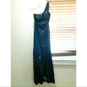 Sequined Black Prom dress